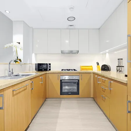 First Class 1Br With Dubai Skyline View Exterior photo